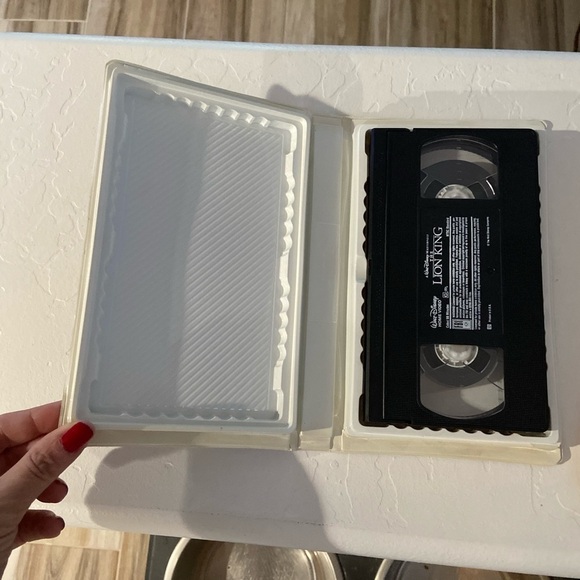 The Lion King Walt Disney Masterpiece VHS Tape - Picture 5 of 6